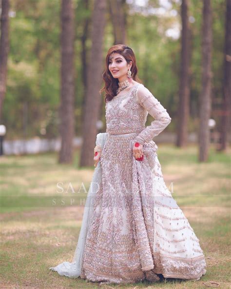 Kinza Hashmi Looks Elegant In Latest Bridal Shoot Reviewitpk