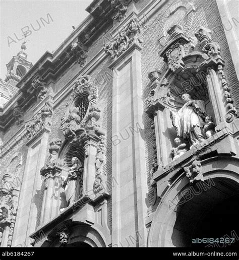 Jos Benito De Churriguera Detalle De La Fachada De La Iglesia De San