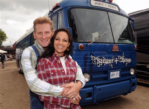 Country Singer Rory Feek, 59, Marries Again in Stunning Cliffside ...