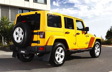 2013 Jeep Wrangler Overland Brings Luxury To Rugged Off Roader Photos