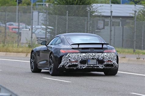 Mercedes Amg Gt Facelift Spied Shows Minor Visual Improvements