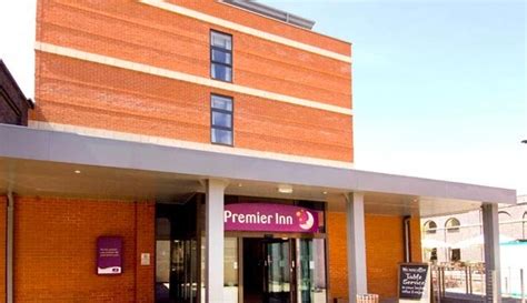 Premier Inn Wolverhampton City Centre - Hotels in Wolverhampton WV10 ...