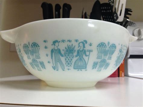 Pyrex Amish Butterprint Mixing Bowl 443 2 12 Quart Pyrex Vintage