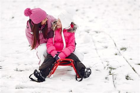 Page 7 | Snow Skates Images - Free Download on Freepik