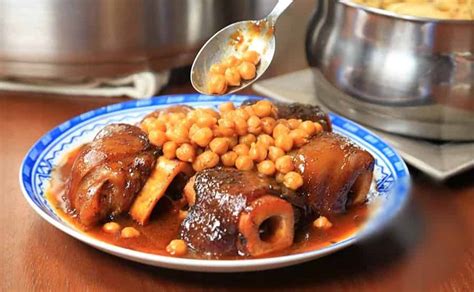 Moroccan Cow Feet With Chickpeas Moroccans Food