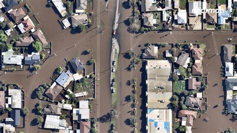 Aerial shots reveal full scale of Victoria's flood disaster : r/vic