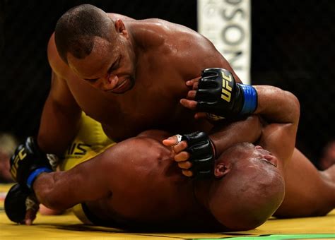 Anderson Silva Foi A Luta Mais Fácil Da Minha Carreira Dispara Daniel Cormier