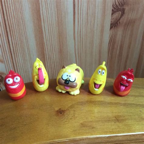 1pcs 3cm Larva Pvc Figure Toy In Action And Toy Figures From Toys
