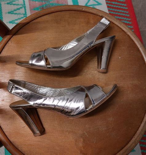 Vintage S Y K Pasito Silber Lackleder Sandalette Kaufen Auf Ricardo