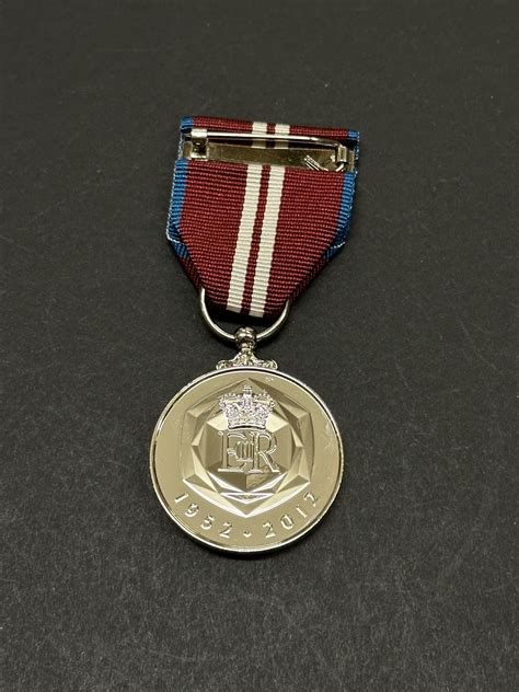 Queen Elizabeth II Diamond Jubilee Medal - Bygones Shop