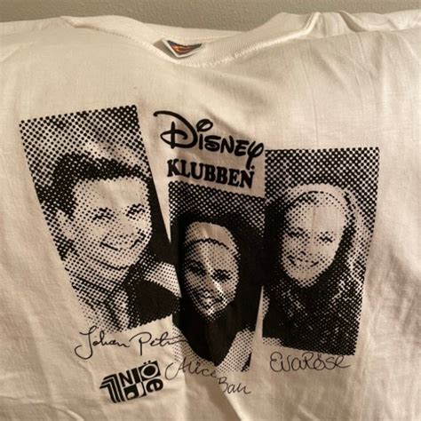 Se Produkter Som Liknar Svt Disneyklubben T Shirt P Tradera