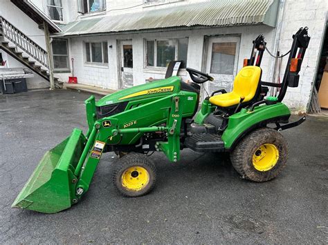 2016 John Deere 1023e Tractor W D12 Loader Live And Online Auctions On