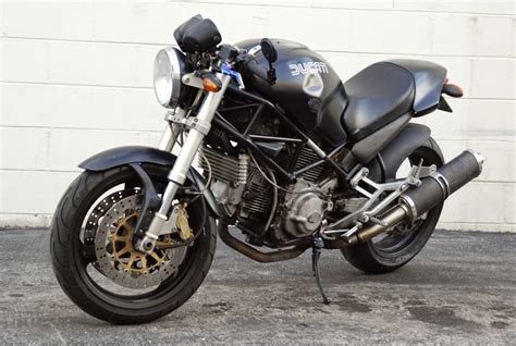 Ducati Monster 750