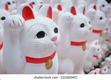 Manekineko Lucky Cats Goutokuji Shrine Tokyo Stock Photo