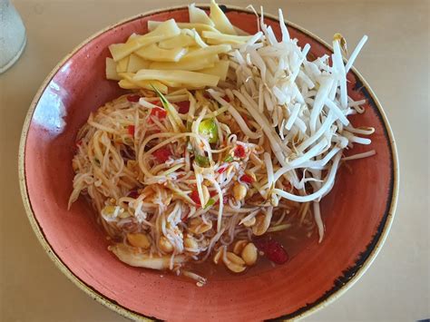 Lemongrass Authentic Thai Cuisine 16 Bideford St Torquay Qld 4655 Australia