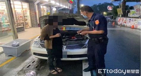 女開車山上散心車輛拋錨 屏東內埔暖警冒雨助脫困 Ettoday地方新聞 Ettoday新聞雲