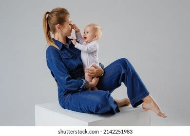 Mother Son Hug Naked Over Royalty Free Licensable Stock Photos Shutterstock
