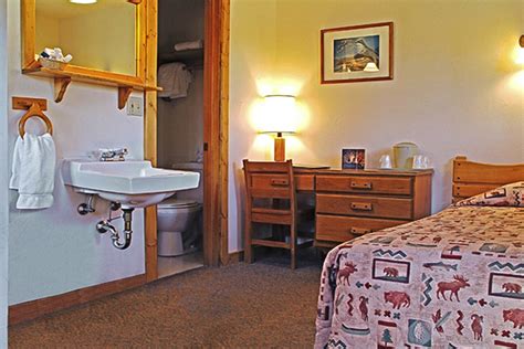 Old Faithful Snow Lodge | Yellowstone Lodges