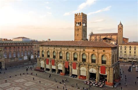 View Of Piazza Maggiore Bologna Stock Image Image Of Metropolis