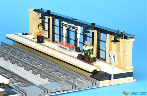 LEGO 910002 Studgate Train Station Review Brickset