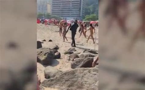 Ap S Furtos Em S Rie Bandidos Atacam Pms Na Praia Do Leme No Rio