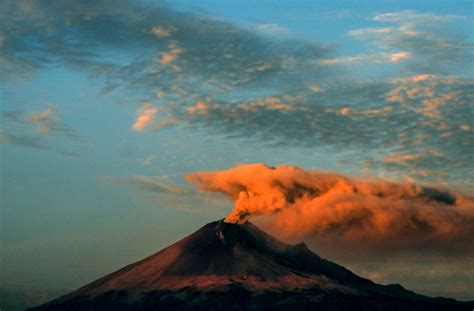 Why so many volcanoes seem to be erupting in the world right now | Mashable