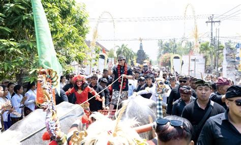 Sambangi Jembrana Badung Angelus Buana Gelontor Hibah Dan BKK Senilai