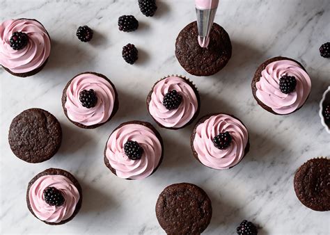 Blackberry Chocolate Cupcakes That Happen To Be Vegan Fork Knife Swoon