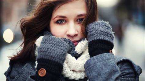 Bokeh Brunette Green Eyes Model Winter Woman K Hd Wallpaper Rare Gallery
