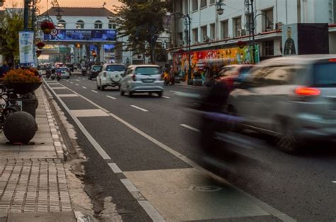 Jalur Bus Rapid Transit Brt Bandung Raya Aktif Pada Tahun