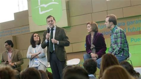 Rajoy Almuerza Con Sus Barones En La Convenci N Nacional Cuando Hay