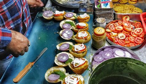 Mouthwatering Street Food Of Delhi You Cannot Miss