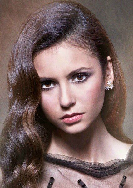 Elena Gilbert Thevampirediariesfanfictionpage Wiki Fandom