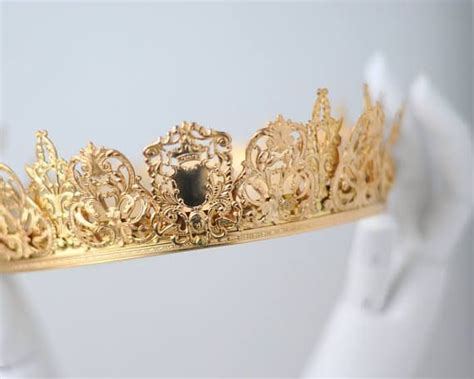 Pin by Arianna on Dream closet | Gold crown, Coronet, Gold filigree