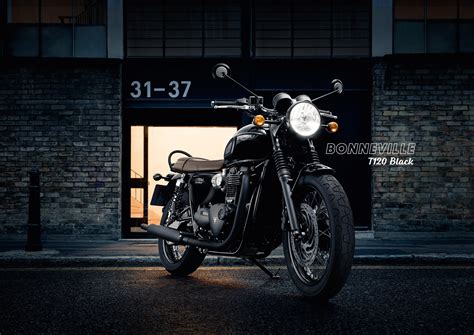 2016 Triumph Bonneville T120 And T120 Black First Photos Look Smashing Autoevolution