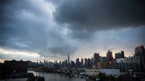 Cielo Nublado Y Probabilidad De Lluvia Para Este Martes En Nueva York