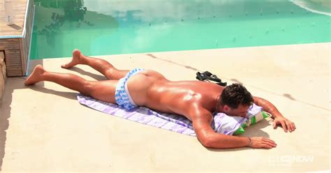 AusCAPS Andy Cosgrove Nude In Love Island Australia