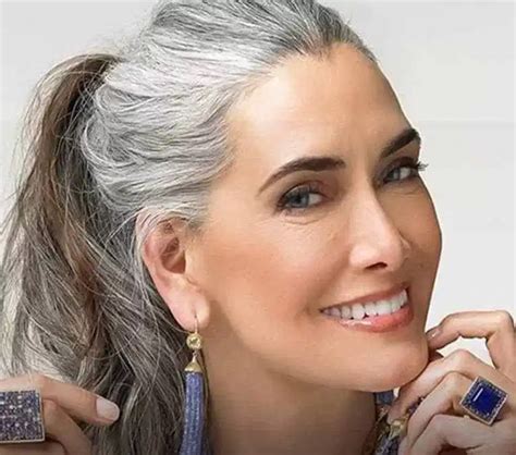 Transição para cabelo branco Descubra como fazer Pelo con canas