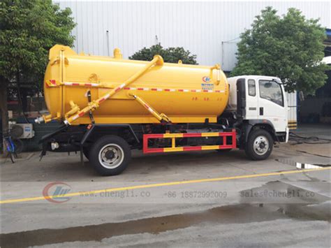 Howo Liters Vacuum Sewage Truck Chengli Special Automobile