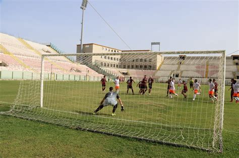 Fc Messina Acireale Gli Uomini Di Mancuso Fermati Dalla