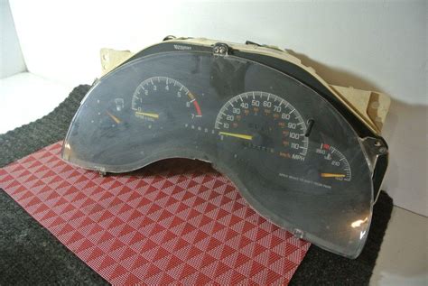 Pontiac Grand Prix Instrument Speedometer Cluster Oem