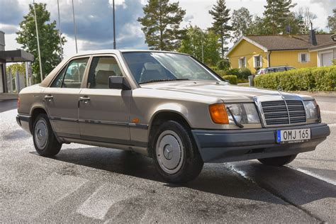 Mercedes Benz 200 E W124 — 1989 On Bilweb Auctions