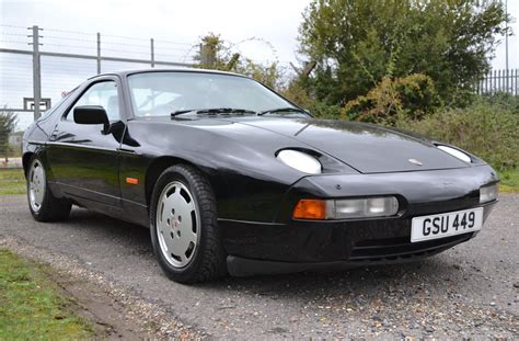 December Classic 30 Dec 2022 1990 Porsche 928 S4 Auto