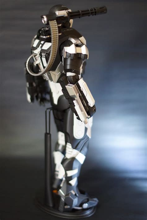 SgBinas Hot Toys Iron Man 1 6th Scale Fanatic Hot Toys Iron Man 2 War Machine Special