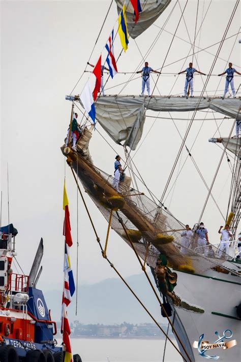 Arriba el Buque Escuela Velero Cuauhtémoc al Puerto de Manzanillo