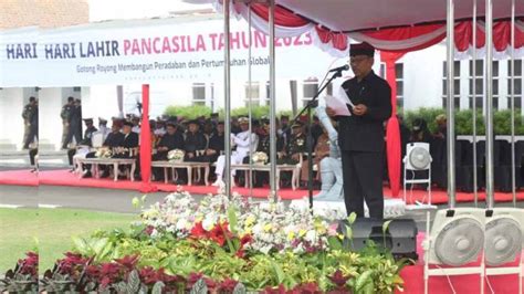 Jadi Inspektur Upacara Harlah Pancasila Wabup Sugirah Sampaikan Amanat