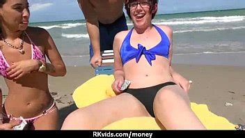 Sexy Exhibicionista Gfs Se Pagan En Efectivo Por Un Poco De P Blico Xvideos