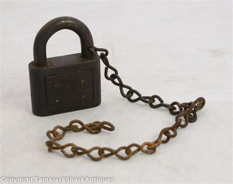 Vintage Yale Towne Stamford Conn Usa Brass Padlock With Chain Spikes