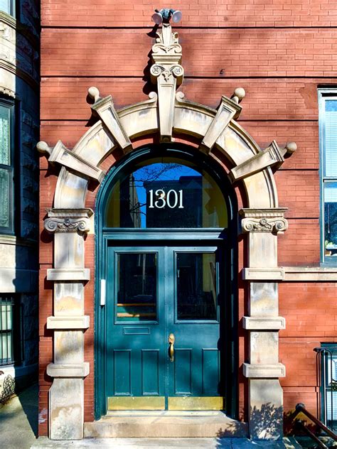 Walking Tours Doorways Of Chicago