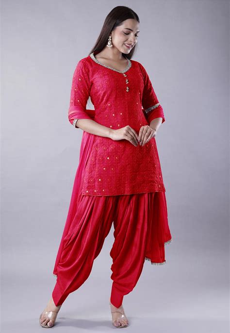 Buy Embroidered Georgette Punjabi Suit In Coral Red Online KUR390